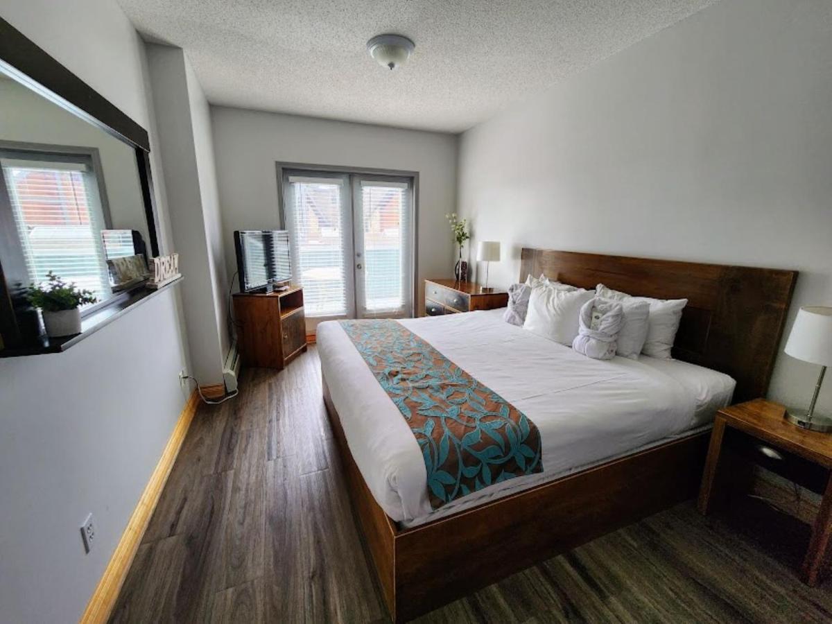 Sunset Resorts Canmore And Spa Exterior photo