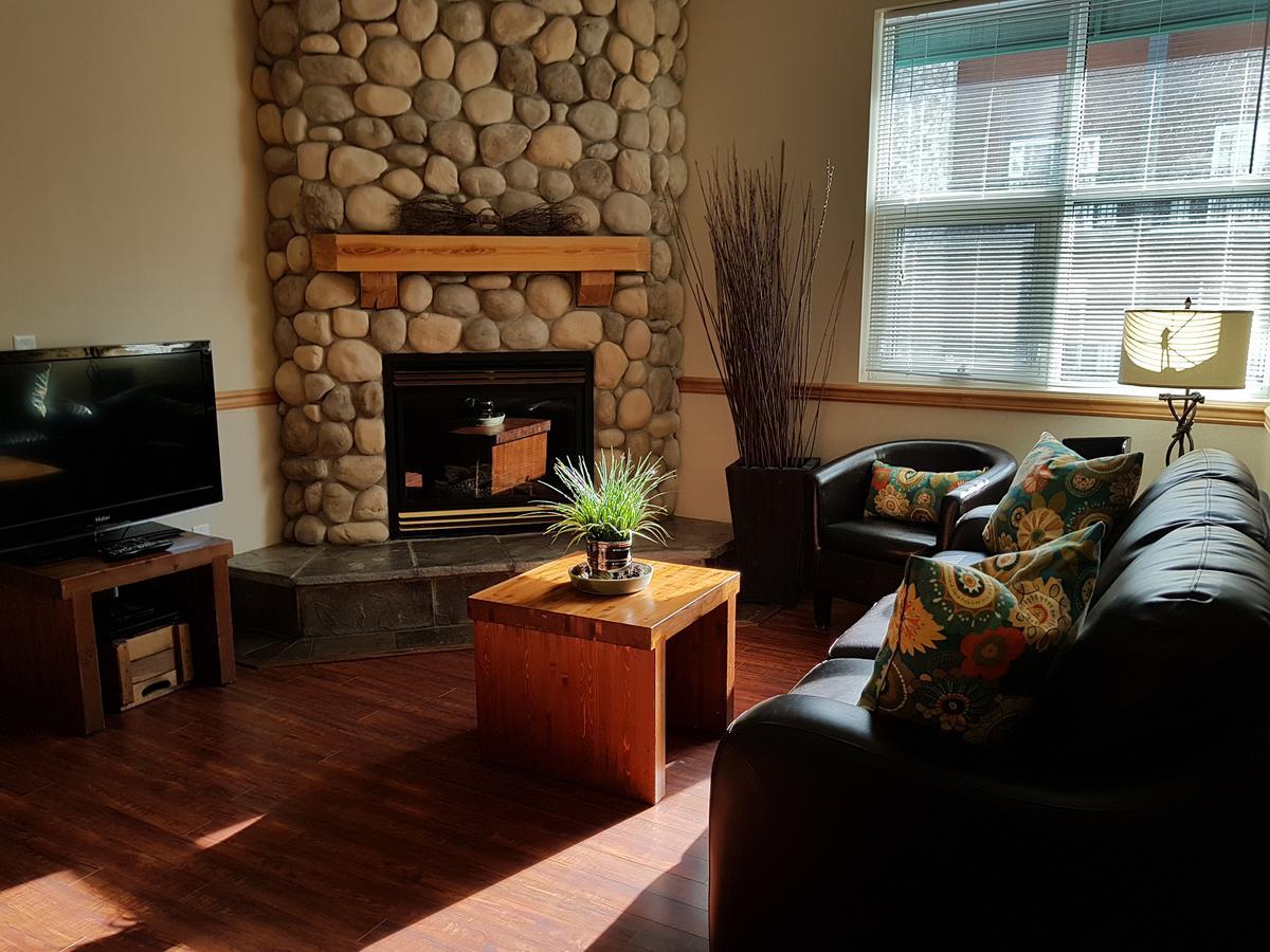 Sunset Resorts Canmore And Spa Exterior photo