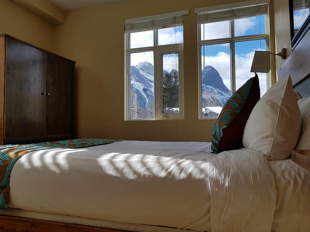 Sunset Resorts Canmore And Spa Exterior photo